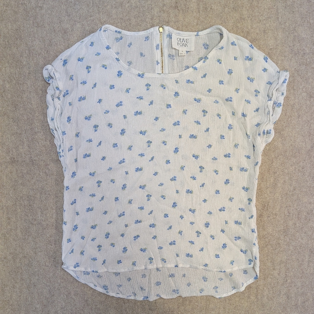 Olive & Oak White Blue Floral Top Blouse Sheer Zipper Detail Women's Size Small